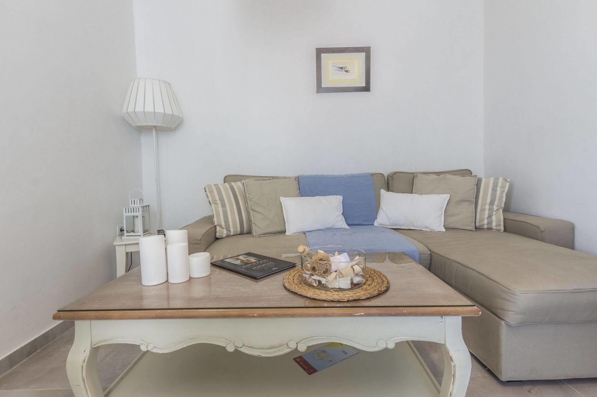 Lavish Suites Agios Ioannis Diakoftis Exterior photo